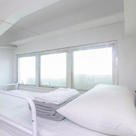 Ark Hostel City Center Manila Pasay Exterior photo